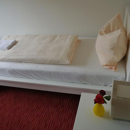 Mille Stelle Hotel Eggenstein-Leopoldshafen Oda fotoğraf